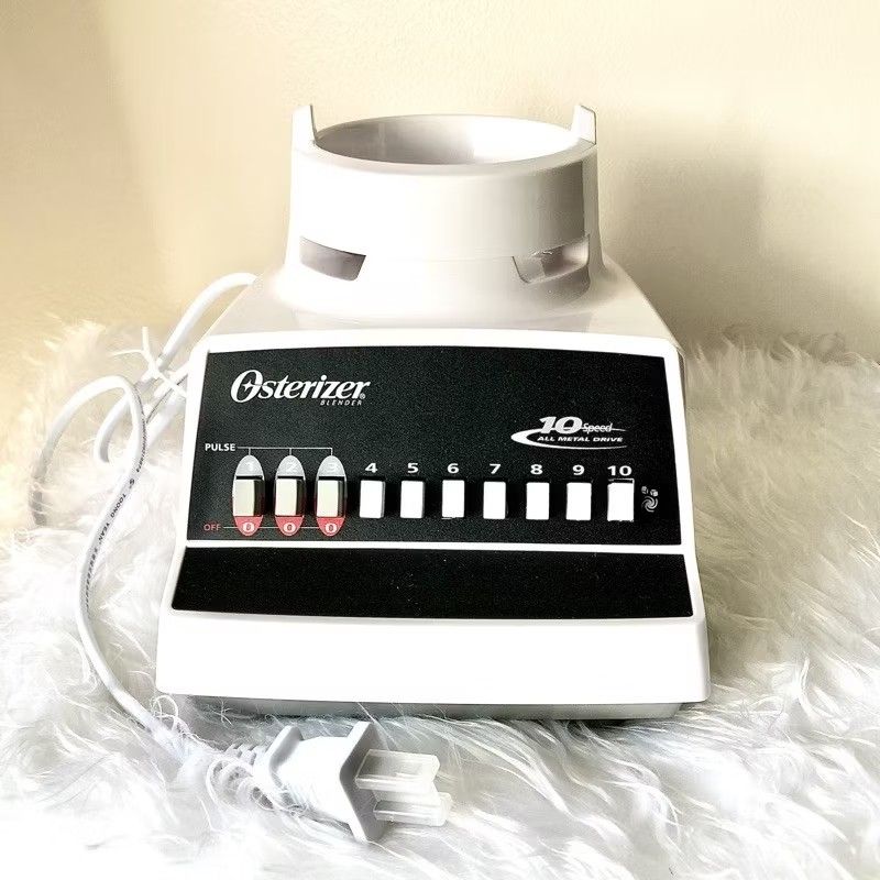 Oster / Osterizer 10-Speed Machine Blender Base / Machine Base Only (Category: Juicers, Blenders & Grinders) located in Mandaluyong City. Submitted by brandsforless.ph (Listing ID 1384673357, Image 1). Description: • BRAND NEW • MACHINE BASE ONLY • GLASS JAR AND BLADE ASSEMBLY NOT INCLUDED • Model 4172 • 10 speed push button all metal drive • 230V - 60Hz • Powerful 375W Motor with pulse option for precise blending • NOTE: Older Oster blade assemb