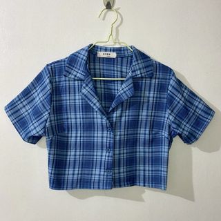 (Category: ) located in . Submitted by personalwardrobe03 (Listing ID 1384782218, Image 1). Description: .