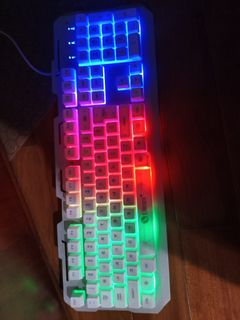 （分類：）位於 。 由 imactuallybadlol 提交（商品編號 1384746825，圖片 1）。簡介： 。