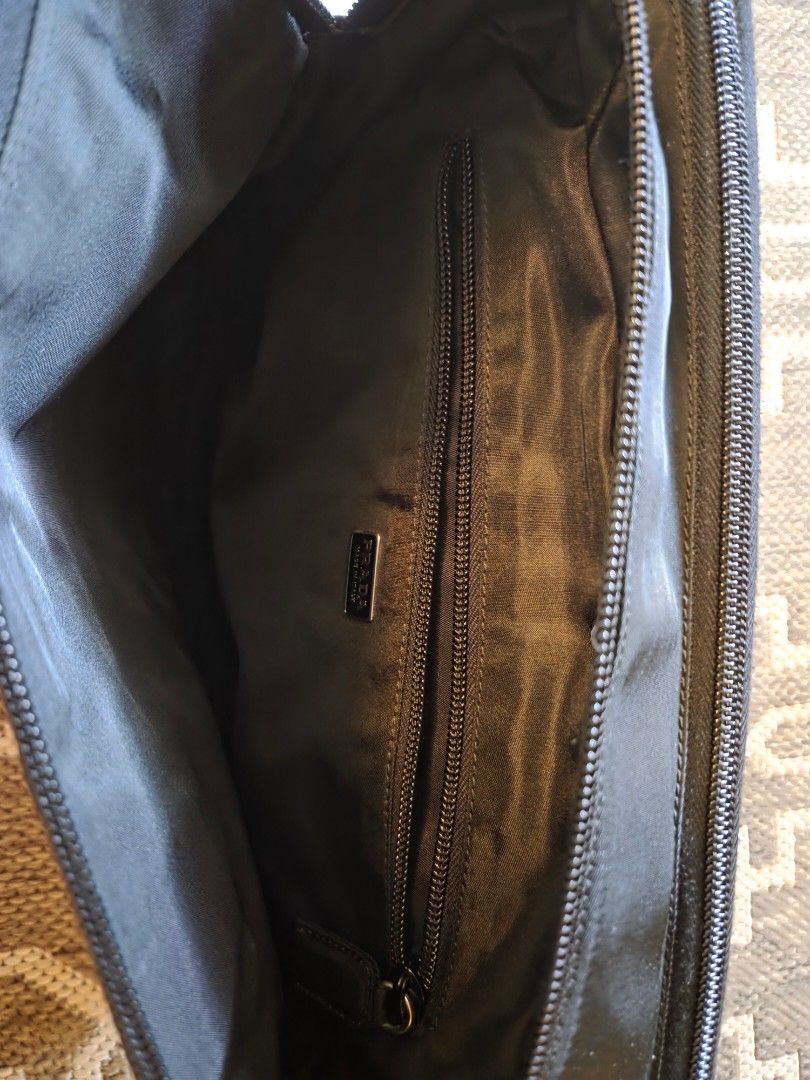 Prada Borsa Tesutto Box Bag (Category: Luxury Bags & Wallets) located in Mandaluyong City. Submitted by the_luxury_hub (Listing ID 1384832440, Image 3). Description: vintage 1998 Prada Borsa Tesutto Box shoulder bag with minor signs of usage no damage on fabric even on edges leather lining inside is still in great condition with slight damage on logo (see photo for reference) strap is still intact with authenticity card.