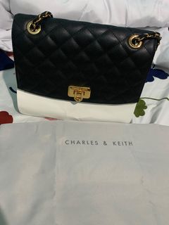 (Kategori: ) berada di . Dikirim oleh rrayayapreloved (ID iklan 1384658574, Gambar 1). Deskripsi: .