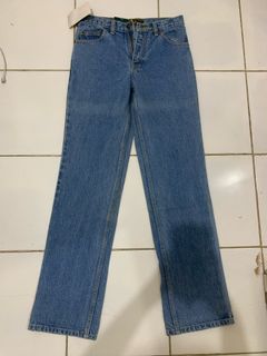 (Kategori: ) berada di . Dikirim oleh reveriefinds_preloved (ID iklan 1384802372, Gambar 1). Deskripsi: .