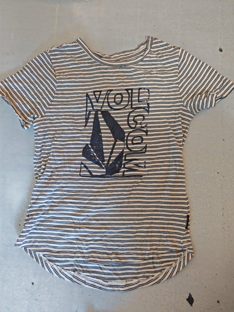 Premium selection kids t-shirts (Category: Babies & Kids Fashion) located in Cabanatuan. Submitted by the_secondhander (Listing ID 1384656448, Image 2). Description: Premium selection For ages 4-7 years old 100pesos each Take all for 550 plus sf via jnt.