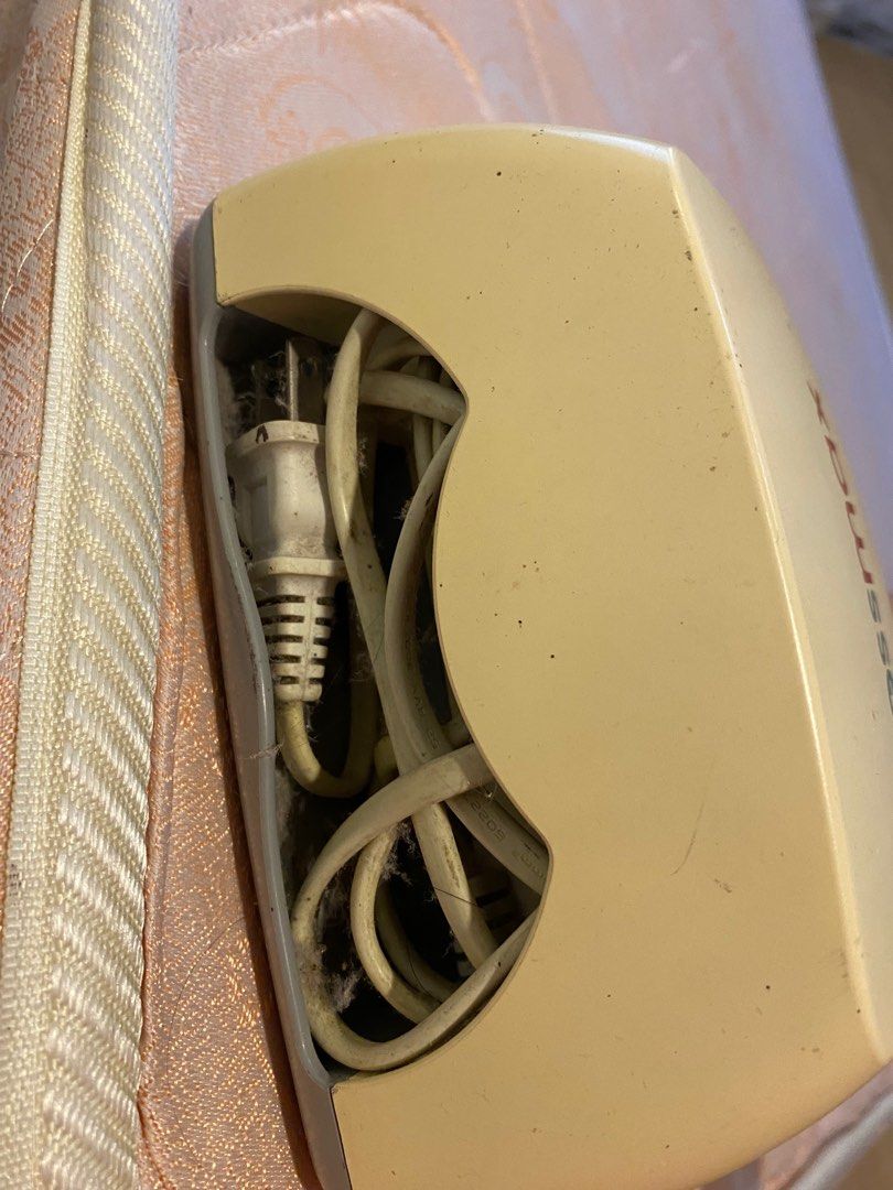 Rossmax nebulizer (Category: Baby Monitors) located in Rodriguez. Submitted by cyrus0207 (Listing ID 1384683626, Image 2). Description: Rossmax nebulizer Di n ginagamit already have 2 new nebulizer..
