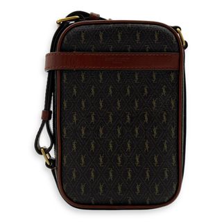 (Category: ) located in . Submitted by carousellluxury (Listing ID 1384744704, Image 1). Description: .
