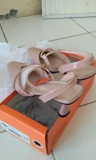 (Kategori: ) berada di . Dikirim oleh prelovednataliasiburian (ID iklan 1384737672, Gambar 1). Deskripsi: .