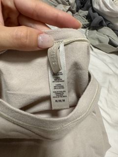 （分類：）位於 。 由 agneschanng 提交（商品編號 1384638235，圖片 1）。簡介： 。