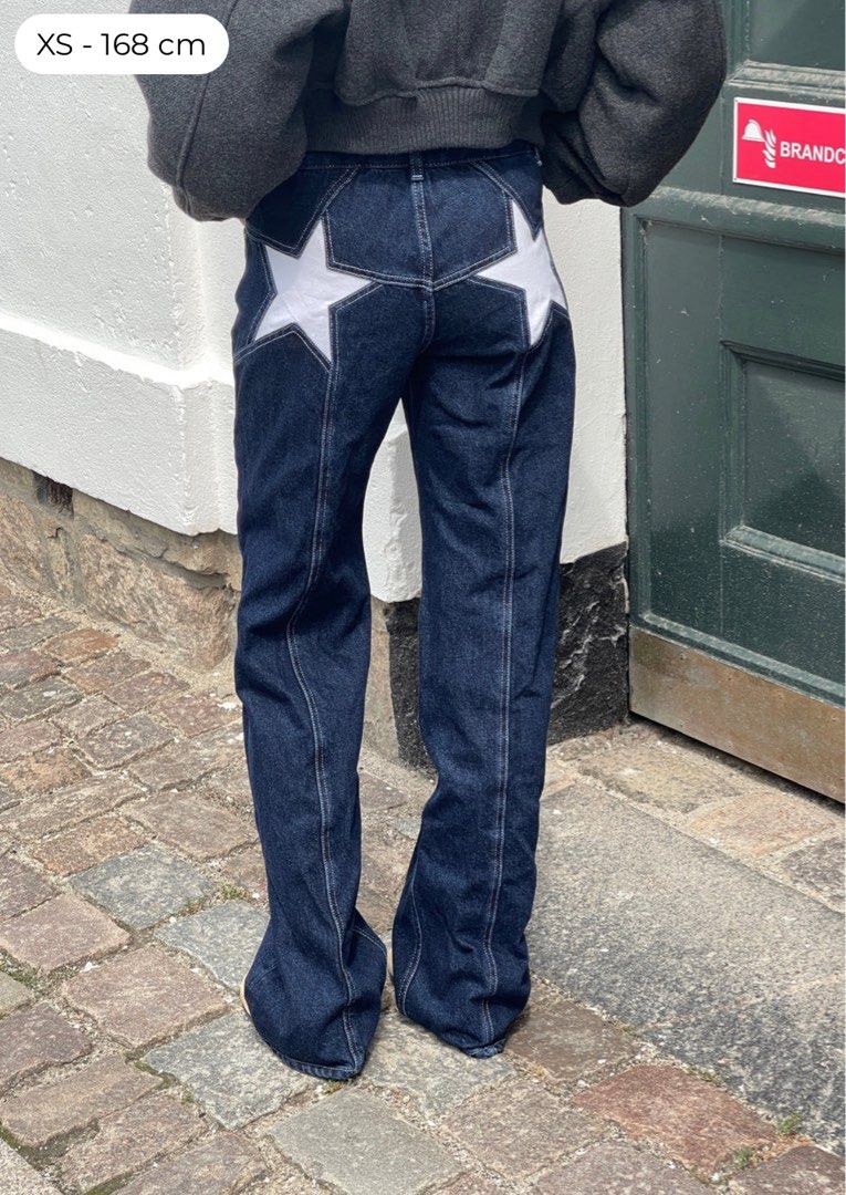 Star Dark Denim Jeans ⭐️ (Category: Jeans) located in Quezon City. Submitted by hanas.declutter (Listing ID 1384685107, Image 1). Description: WILL NOT REPLY TO LOWBALLERS ⭐️ bought from an European brand: Design By Si ⭐️ best fits waist 24-25” ⭐️ orig price is 3,700 pesos + sf ⭐️ will keep if unsold ⭐️ used once for my bday PAYMENT: GoTyme SHIPPING: Gogoexpress .