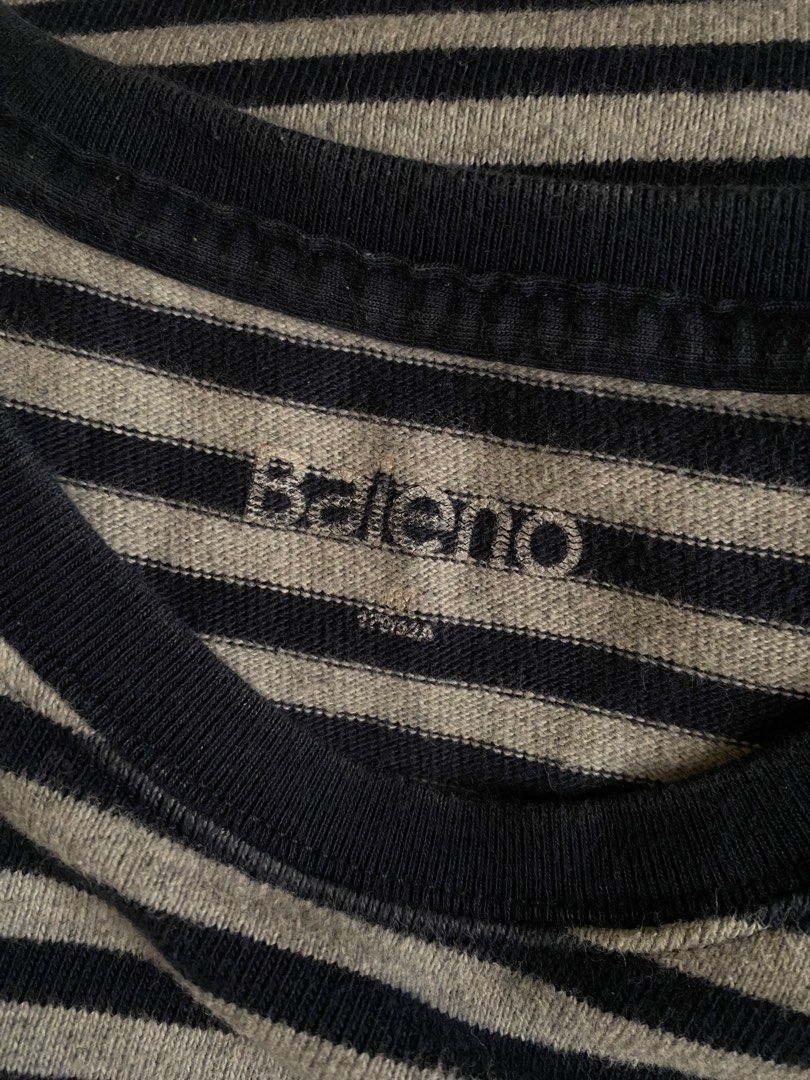 Striped Long Sleeves (Category: Coats, Jackets and Outerwear) located in Manila. Submitted by _ren67 (Listing ID 1384740302, Image 1). Description: In good condition!.