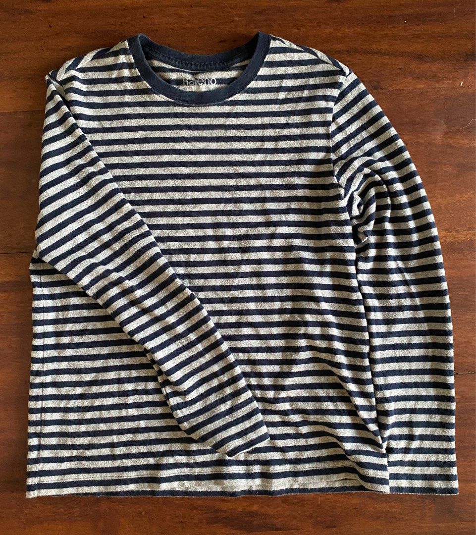 Striped Long Sleeves (Category: Coats, Jackets and Outerwear) located in Manila. Submitted by _ren67 (Listing ID 1384740302, Image 2). Description: In good condition!.