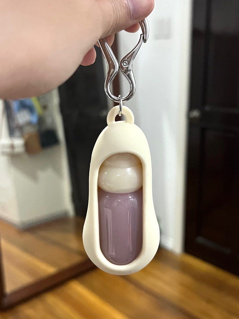 Sunnies face blush set (blush, keychain, pouch) (Category: Makeup) located in Makati City. Submitted by mariamarts (Listing ID 1384814371, Image 3). Description: Brand new, untouched - Sunnies Face “Blush On” shade Bebe - Keychain holder for blush - Jelly makeup pouch .