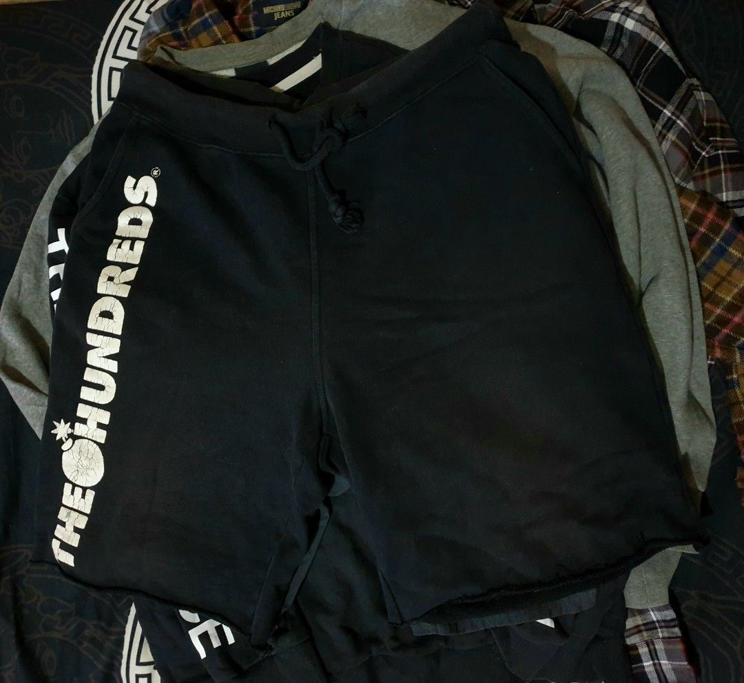 Sweat shorts (Category: Shorts) located in Zamboanga. Submitted by chie1982 (Listing ID 1384663318, Image 2). Description: .