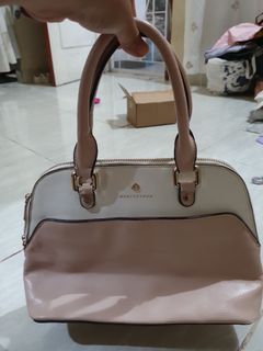 (Kategori: ) berada di . Dikirim oleh frisilfashionn (ID iklan 1384718523, Gambar 1). Deskripsi: .