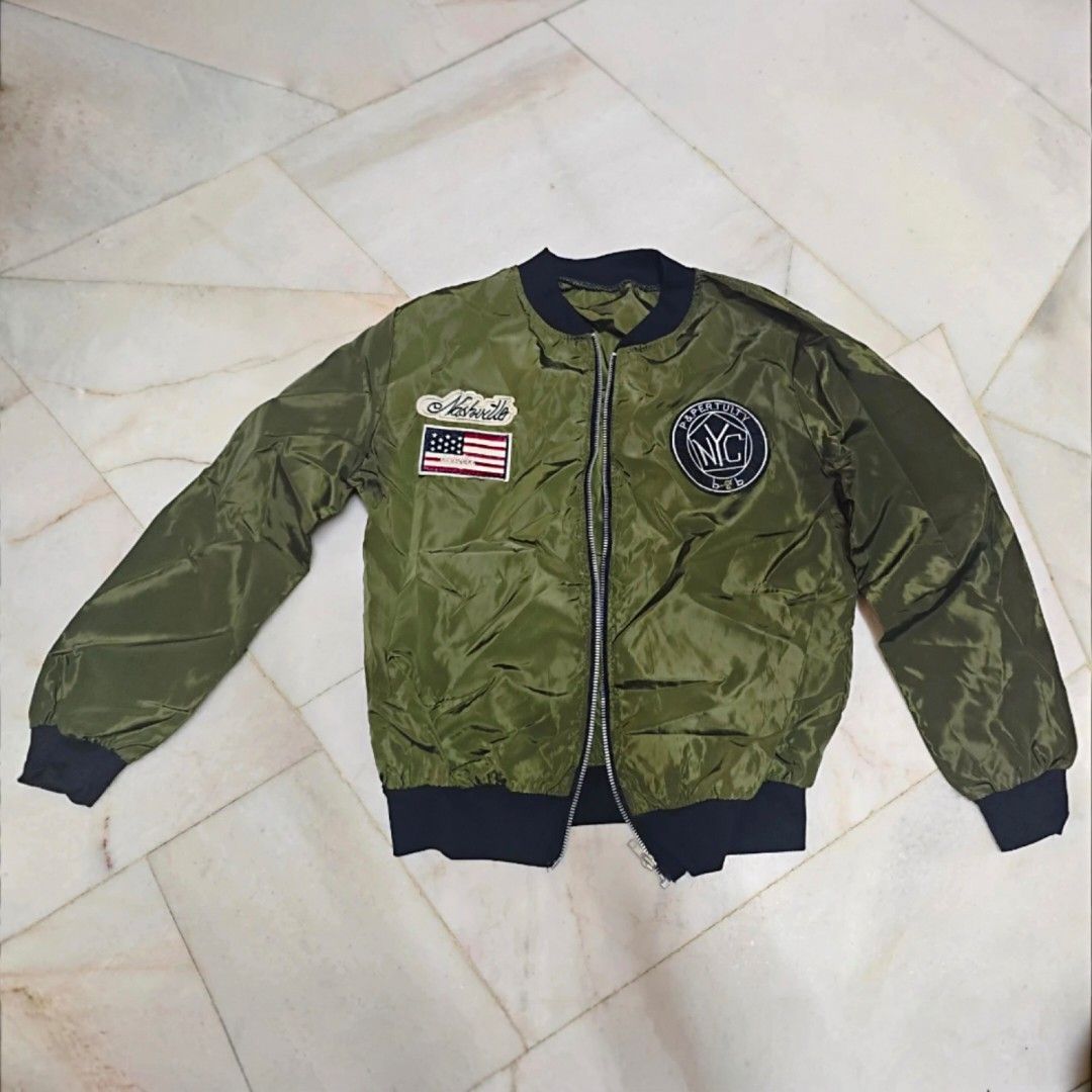 Thin Bomber Jacket patch design (Category: Coats, Jackets and Outerwear) located in Kuala Lumpur. Submitted by zoonco (Listing ID 1384823487, Image 2). Description: Suitable for S - M size.