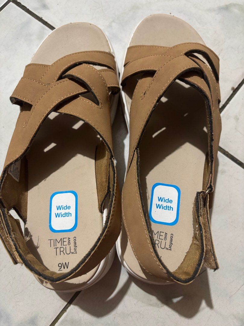 Time and Tru Comfy Sandals (Category: Sandals) located in Manila. Submitted by 3rdrock (Listing ID 1384648711, Image 1). Description: Comfy lightweight sandals from USA.