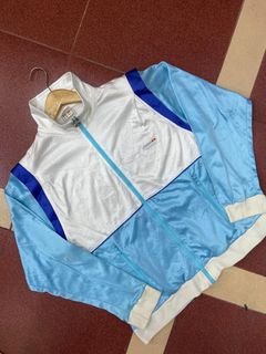 (Kategori: ) berada di . Dikirim oleh thehaqthrift (ID iklan 1384684994, Gambar 1). Deskripsi: .