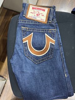 (Category: ) located in . Submitted by scammerscammerscammer (Listing ID 1384732557, Image 1). Description: .