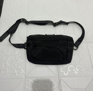 (Kategori: ) berada di . Dikirim oleh pakaiansecondbrande_ (ID iklan 1384769165, Gambar 1). Deskripsi: .