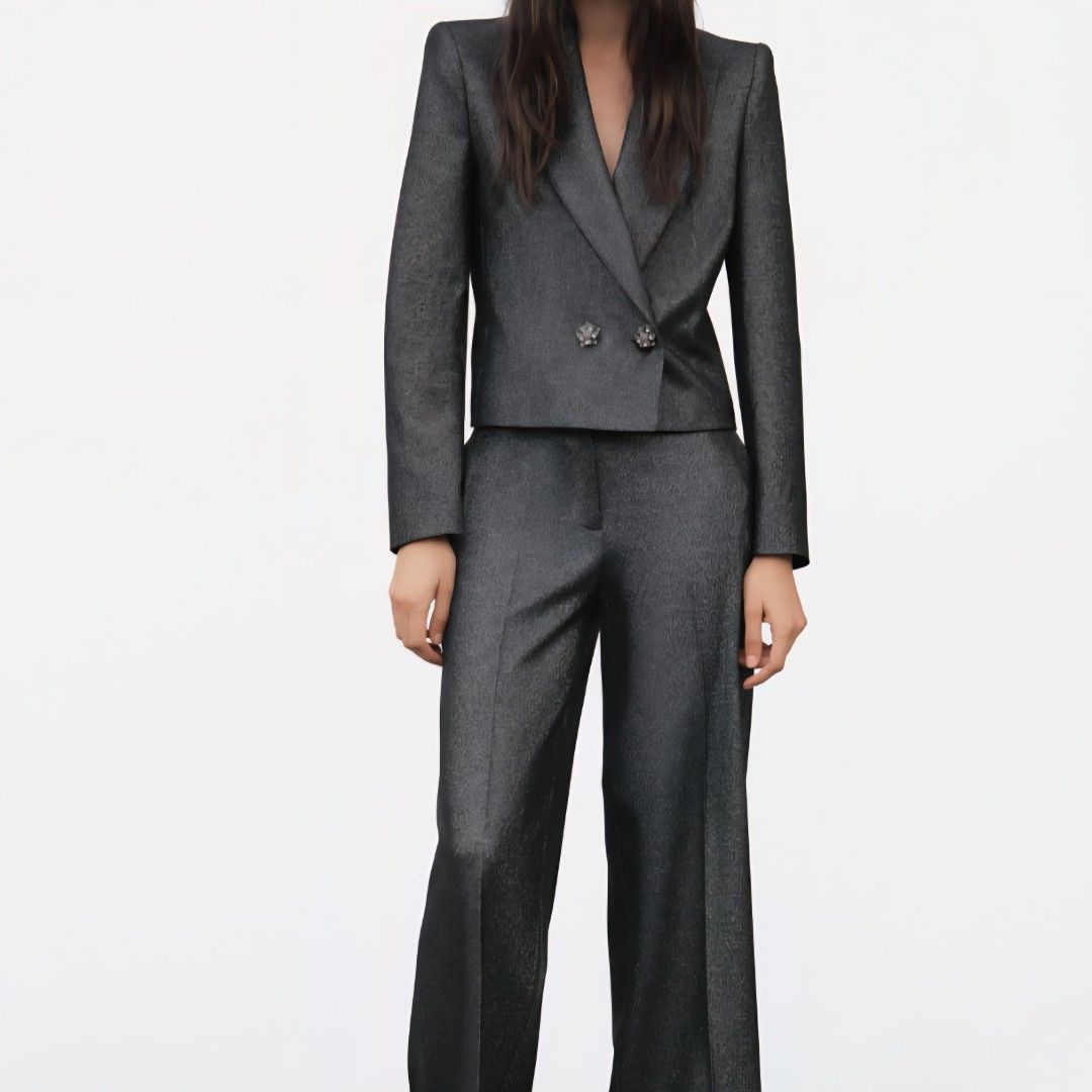 ZARA sequin sparkle blazer and trouser (Category: Sets or Coordinates) located in Manila. Submitted by itzme7 (Listing ID 1384754447, Image 1). Description: - Trouser (size L) P2700 - Blazer (size M) P3000 [DEAL] - Get the set for P5500 (P200 discount!).
