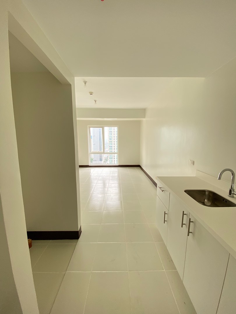 (Category: ) located in . Submitted by _arieshernandez.6 (Listing ID 1384681843, Image 1). Description: .