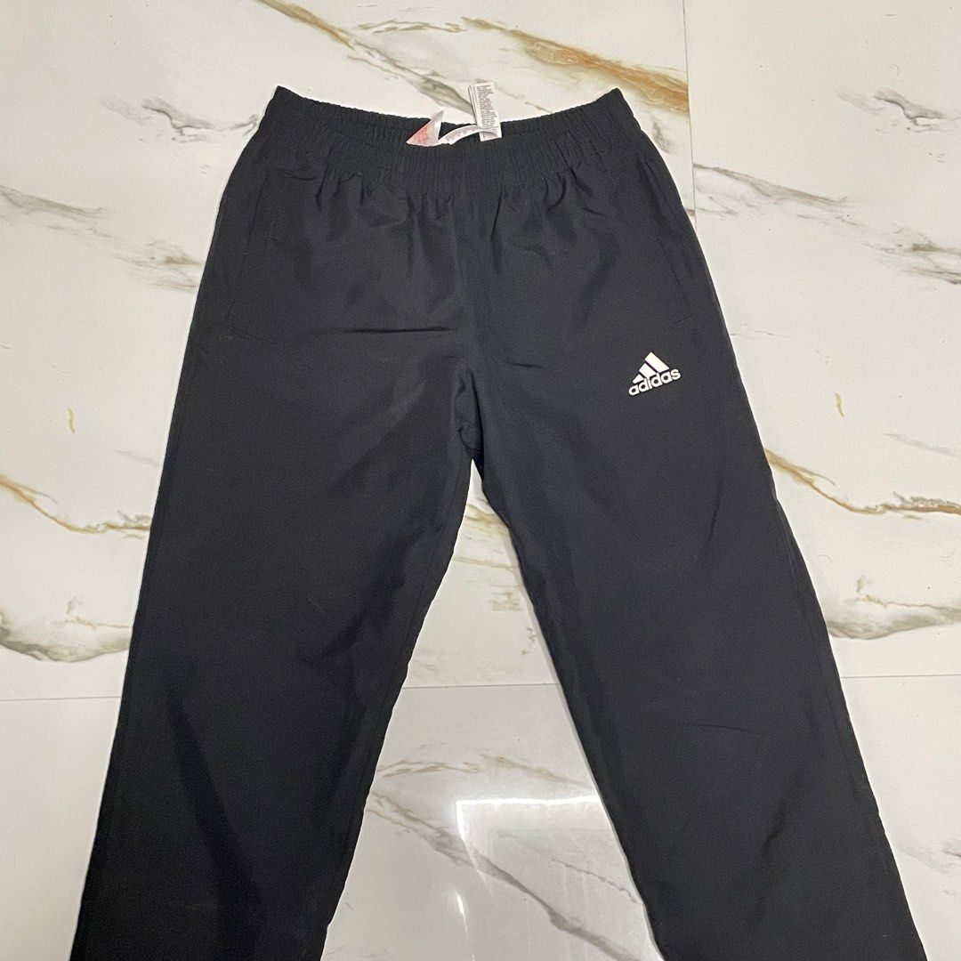 ADIDAS Black Pants (Category: Babies & Kids Fashion) located in Manila. Submitted by ffranchesca (Listing ID 1384940386, Image 1). Description: Original. Logo discoloration (light pink/beige in person) size 10-11y.