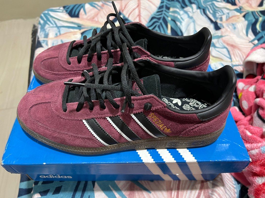 Adidas Spezial Maroon/ Black/ White (Category: Sneakers) located in Caloocan City. Submitted by _acearanda (Listing ID 1384996199, Image 2). Description: US8 Adidas Handball Spezial Maroon/White/Black colorway ❗️Authentic Used once Bought from Sports Central RFS: Need funds 🥹 (Slightly Negotiable) 📍North Caloocan/ Fairview/ SJDM, Bulacan.