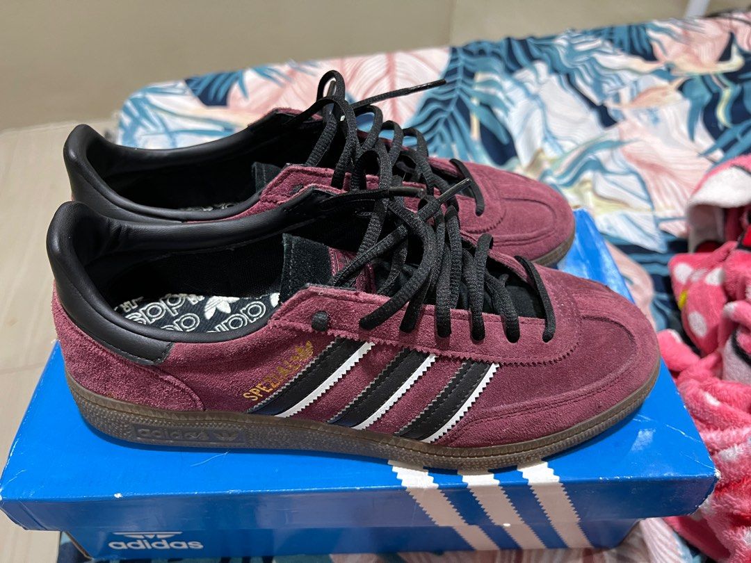 Adidas Spezial Maroon/ Black/ White (Category: Sneakers) located in Caloocan City. Submitted by _acearanda (Listing ID 1384996199, Image 3). Description: US8 Adidas Handball Spezial Maroon/White/Black colorway ❗️Authentic Used once Bought from Sports Central RFS: Need funds 🥹 (Slightly Negotiable) 📍North Caloocan/ Fairview/ SJDM, Bulacan.