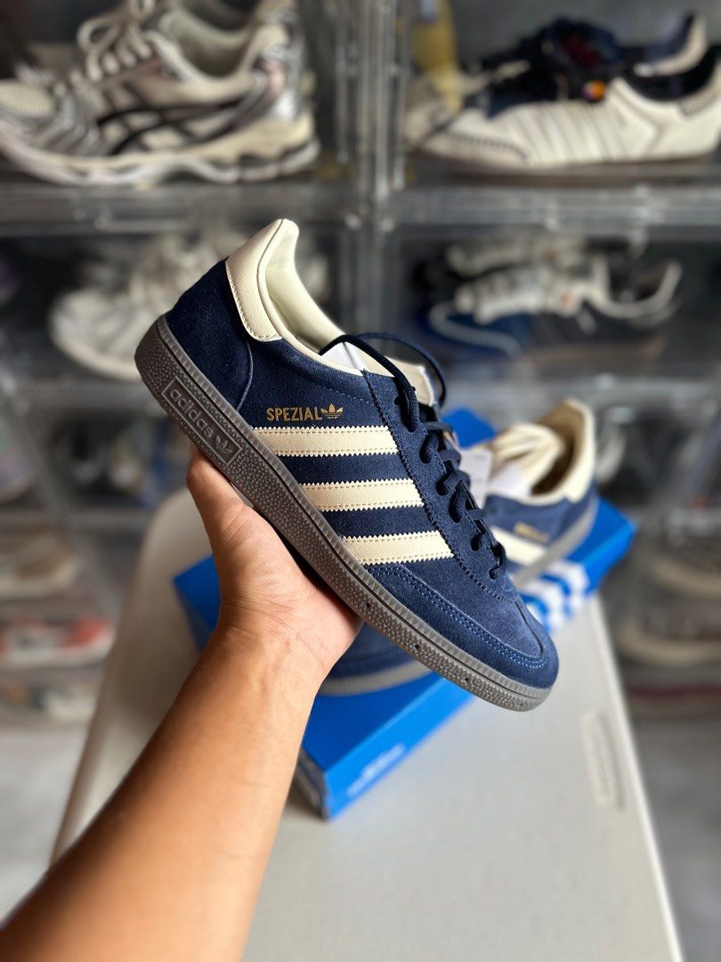 ADIDAS SPEZIAL NIGHT INDIGO (Category: Sneakers) located in Bocaue. Submitted by snkrplugph (Listing ID 1384867969, Image 1). Description: 🚨WTS🚨 ADIDAS SPEZIAL NIGHT INDIGO •Size 9(2) and 10 men’s •5k each only, below srp •Brand new, on hand •Other sizes open for pre-order •100% authentic Prices may change without prior notice DM us for inquiries 📩 .