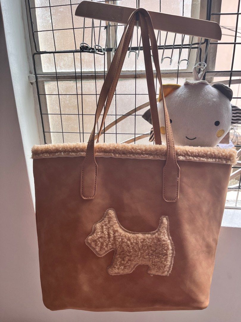 Agatha Paris Tote Bag (Category: Tote Bags) located in Taguig. Submitted by rocketera (Listing ID 1384863690, Image 1). Description: .