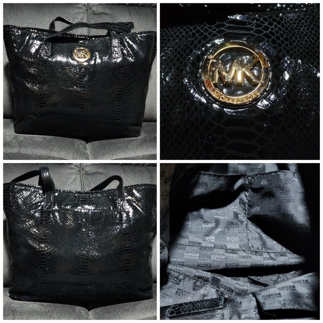 Authentic Michael Kors python tote bag (Category: Bags & Wallets) located in Singapore. Submitted by preloved_to_beloved (Listing ID 1384988968, Image 2). Description: Michael Kors tote bag - 100% Authentic - Black - Gold metal hardware - Fits A4 size - 4 interior slot pockets - 1 interior zip pocket - 1 exterior slot pocket (back) Fabric: - Suede - Python patent leather Measurements: - Width: 48cm (top) - Width: 35cm (bottom) - Height: 30cm - De
