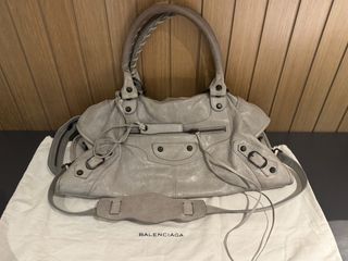 （分類：）位於 。 由 hidden_gemsss 提交（商品編號 1384928932，圖片 1）。簡介： 。