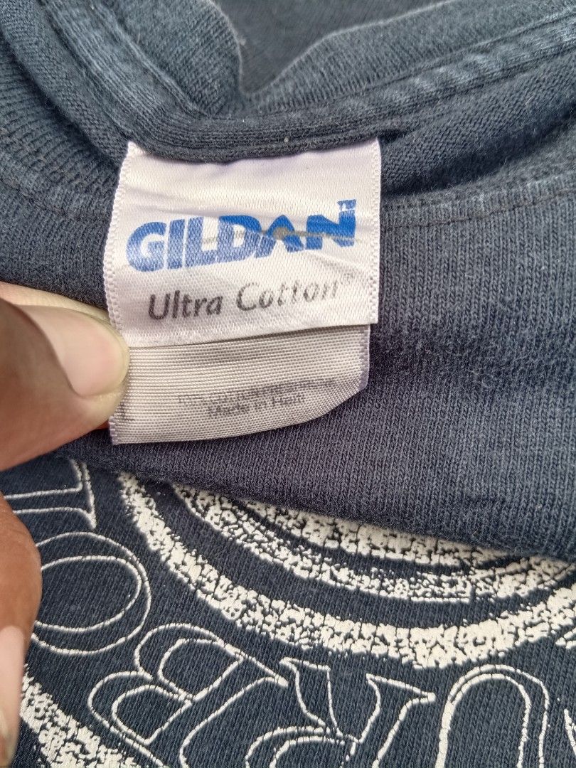Birdman Racing Shirt - Gildan (Category: Tshirts & Polo Shirts ) located in Davao. Submitted by thriftbuddy (Listing ID 1384926211, Image 3). Description: width: 21.5" length: 28" good condition 8.5/10 colorate crack prints, pin holes see photos for details still presentable to wear.