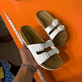 (Category: ) located in . Submitted by jj.thrifts (Listing ID 1384957894, Image 1). Description: .