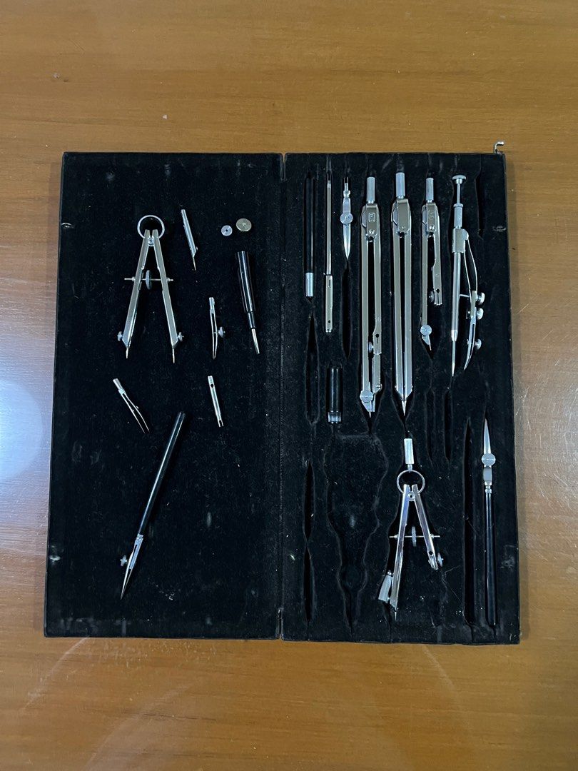 Bofa compass drawing set (Category: Stationery & School Supplies) located in Caloocan City. Submitted by redkooky (Listing ID 1384940783, Image 1). Description: Missing a few parts , selling as is .