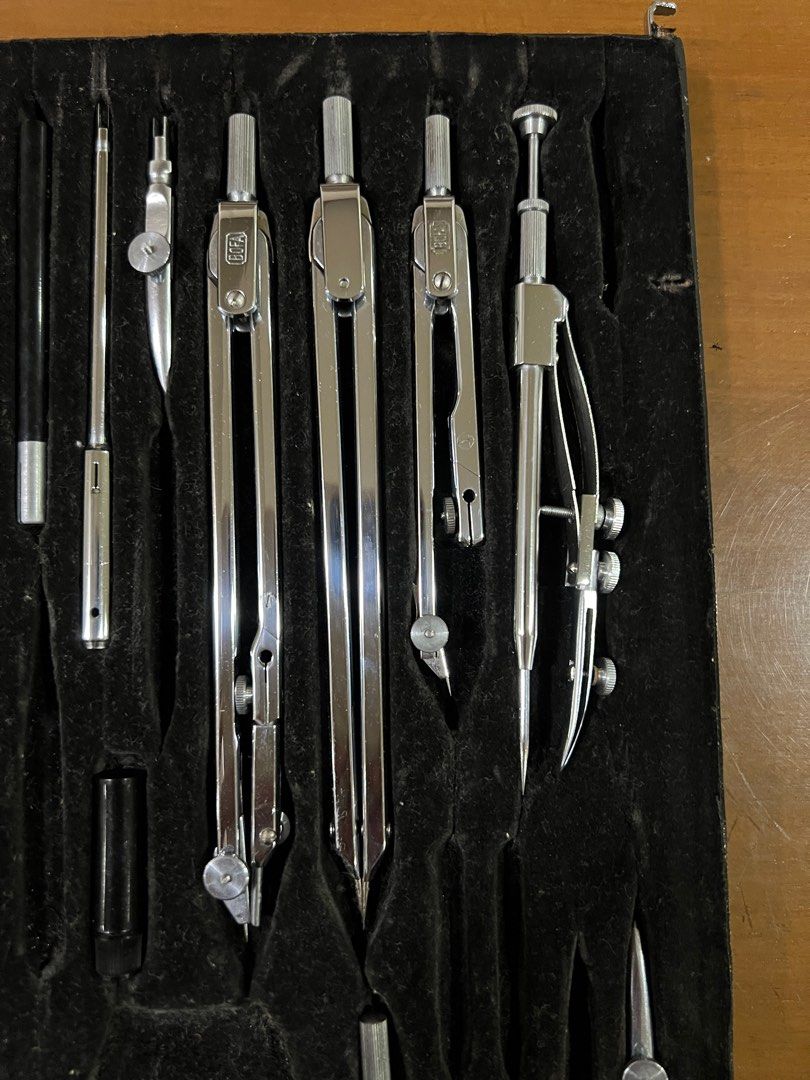 Bofa compass drawing set (Category: Stationery & School Supplies) located in Caloocan City. Submitted by redkooky (Listing ID 1384940783, Image 2). Description: Missing a few parts , selling as is .