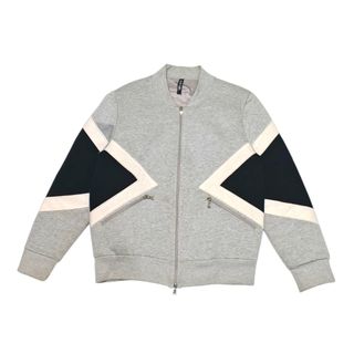 (Kategori: ) berada di . Dikirim oleh kamarpas_ (ID iklan 1385039919, Gambar 1). Deskripsi: .