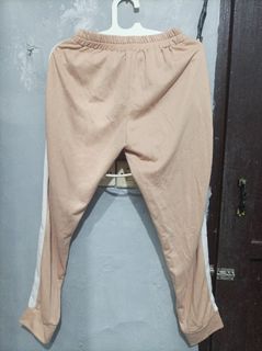 (Kategori: ) berada di . Dikirim oleh plbynana (ID iklan 1385017142, Gambar 1). Deskripsi: .