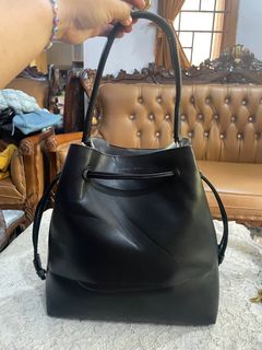 (Kategori: ) berada di . Dikirim oleh ammiranti (ID iklan 1384840729, Gambar 1). Deskripsi: .