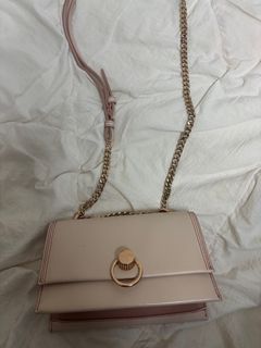 （分類：）位於 。 由 yoeeee0329 提交（商品編號 1384864966，圖片 1）。簡介： 。