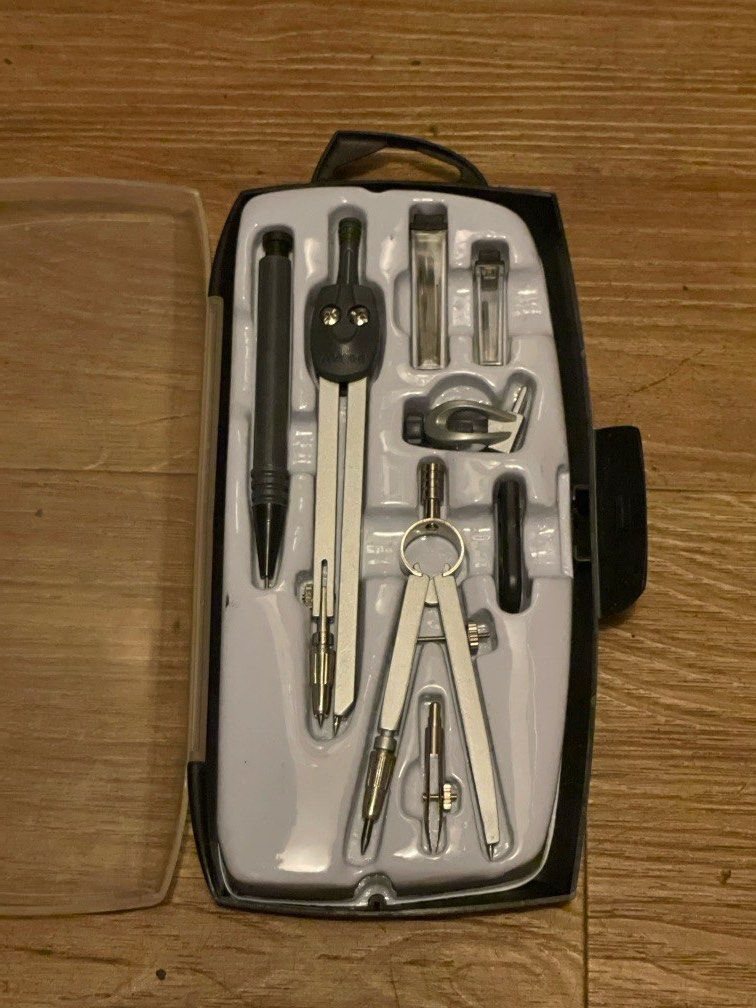 Complete Compass Set (Category: Stationery & School Supplies) located in Quezon City. Submitted by romsr (Listing ID 1384882739, Image 2). Description: Complee Compass eet with pencils, graphite refills, attachments. Online price P300+.