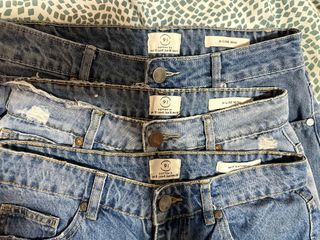 (Category: ) located in . Submitted by preloved.preowned87 (Listing ID 1385006688, Image 1). Description: .