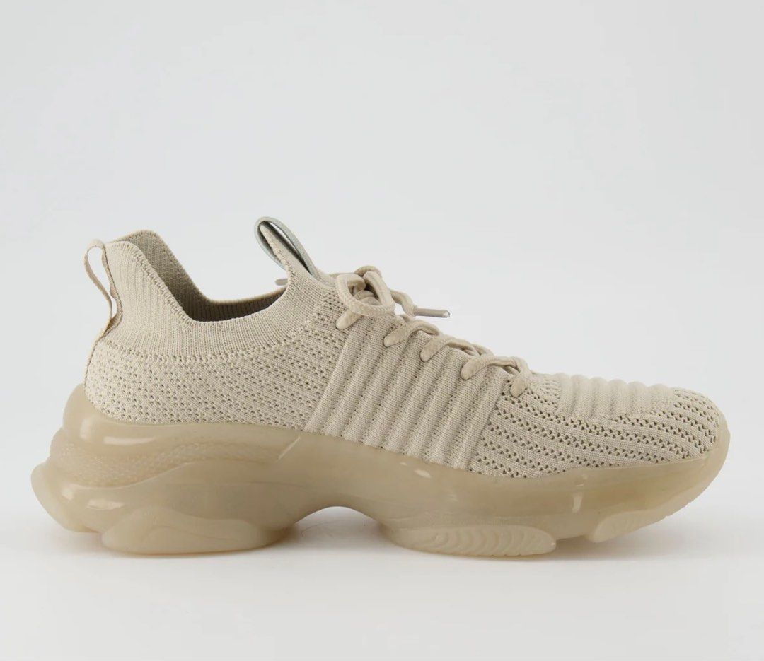CUSHIONAIRE Apolo Knit Sneakers (Category: Sneakers) located in Manila. Submitted by shecuratedit (Listing ID 1384964086, Image 3). Description: UNISEX size 8 wmns size 9.5 mens .