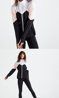 (Category: ) located in . Submitted by thriftby_aa (Listing ID 1384883299, Image 1). Description: .