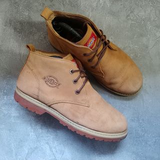 (Kategori: ) berada di . Dikirim oleh entryshoes.id (ID iklan 1385043979, Gambar 1). Deskripsi: .