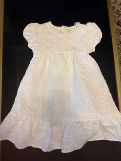 (Category: ) located in . Submitted by annalauraboutique99 (Listing ID 1384905166, Image 1). Description: .