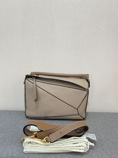(Kategori: ) berada di . Dikirim oleh kiano_shoes (ID iklan 1384883182, Gambar 1). Deskripsi: .