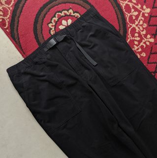 (Kategori: ) berada di . Dikirim oleh outfithunterstore (ID iklan 1384999287, Gambar 1). Deskripsi: .