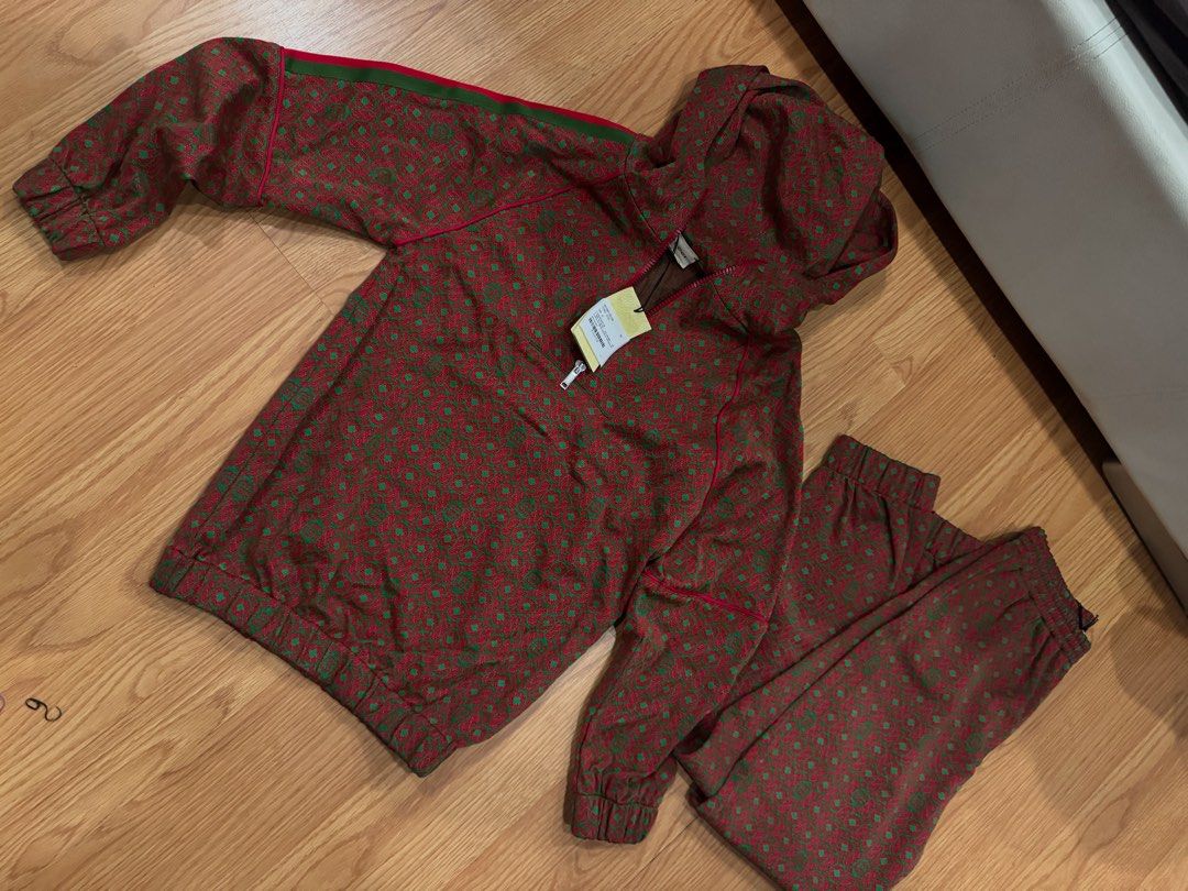 Gg hoodie and jogger (Category: Coats, Jackets and Outerwear) located in Manila. Submitted by gracedaguro (Listing ID 1384902084, Image 1). Description: Fit to size xs to small womens 25,000 pesos only.