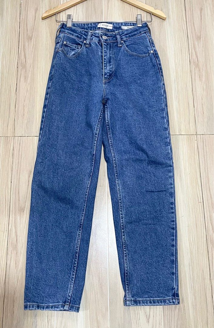 Guess mom jeans (Category: Jeans) located in Daraga. Submitted by freestyleselections (Listing ID 1384919730, Image 1). Description: Few times lng nagamit napagliitan .