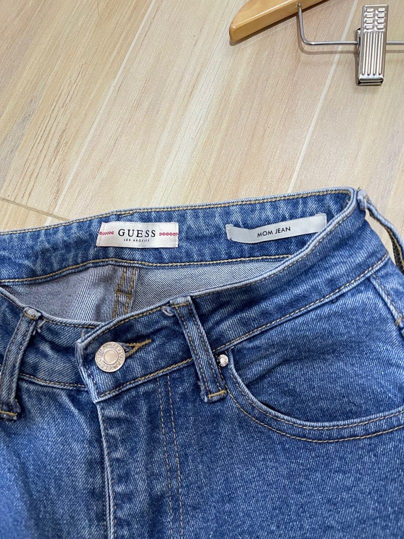 Guess mom jeans (Category: Jeans) located in Daraga. Submitted by freestyleselections (Listing ID 1384919730, Image 2). Description: Few times lng nagamit napagliitan .